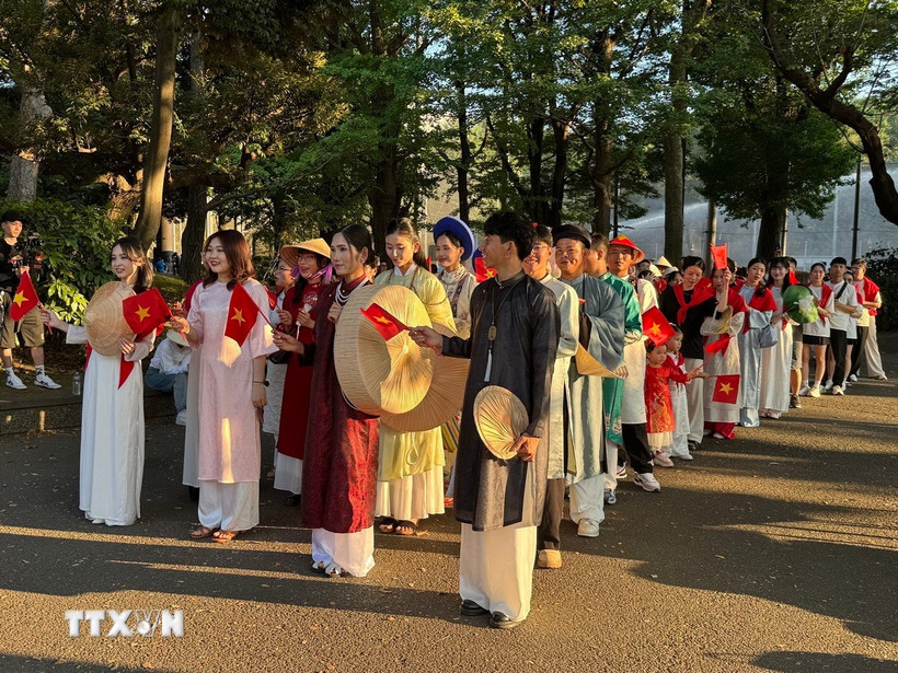 Cộng đồng người Việt tại Nhật Bản hưởng ứng